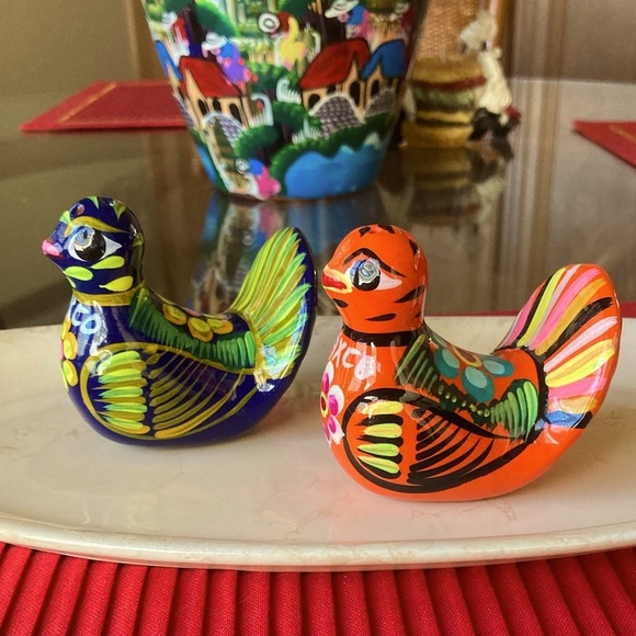 Hand Painted “Bird” S&P Shakers - Taxco - Picture 1 of 5